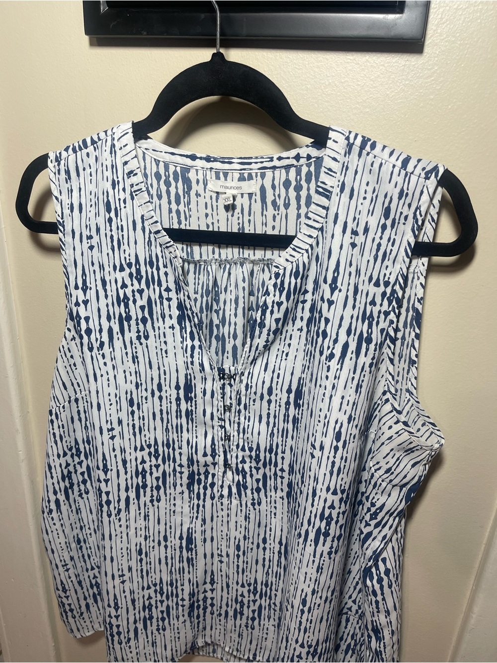 Maurices Blue and White Sleeveless Printed Tunic Camisole